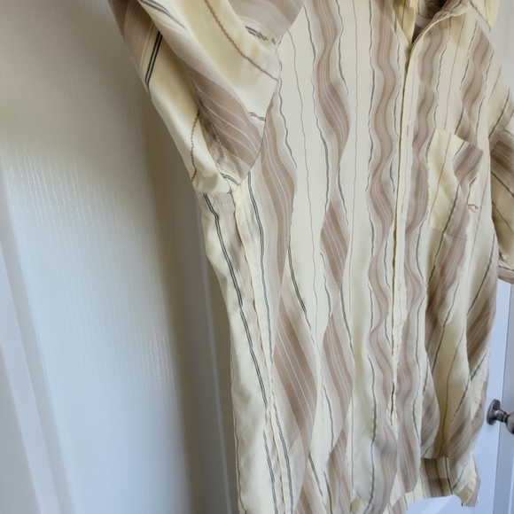 O'Neill Striped Collared Button Down Short Sleeve Shirt Men's Large - Picture 8 of 16